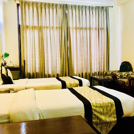 Regale Inn Új-Delhi Kültér fotó