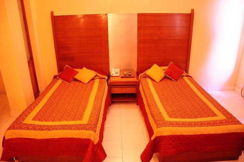 Regale Inn Új-Delhi Kültér fotó