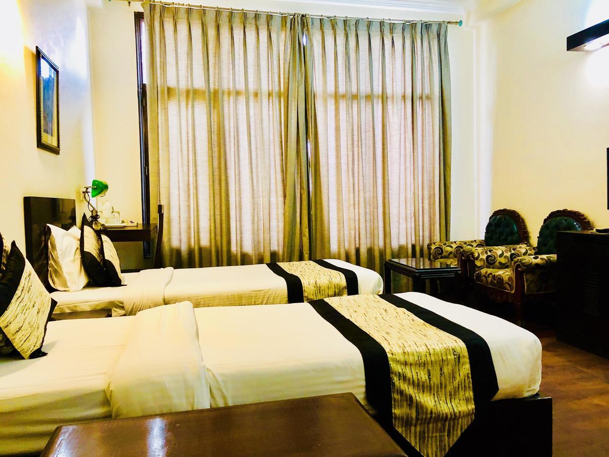 Regale Inn Új-Delhi Kültér fotó