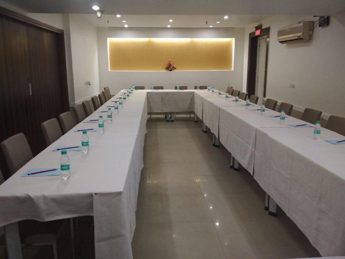 Regale Inn Új-Delhi Kültér fotó